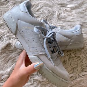 YEEZY powerphase